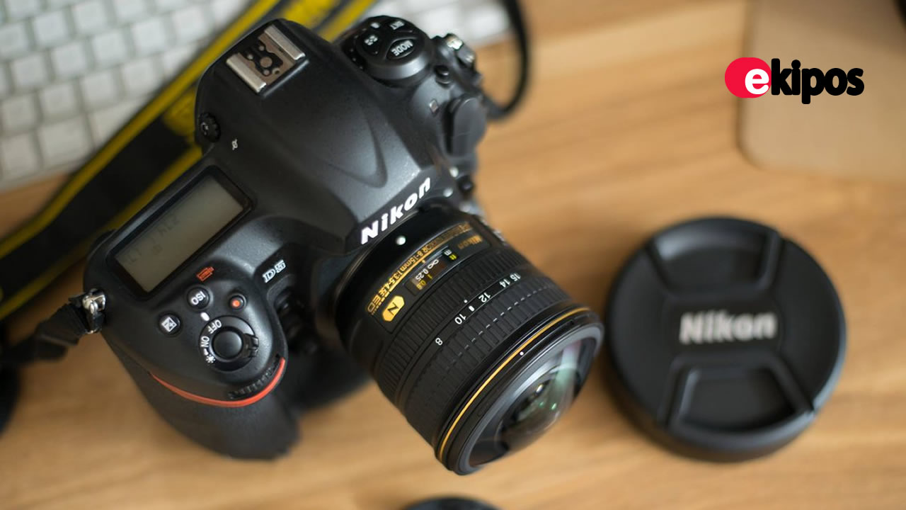 NIKON D7500  17-50mm          